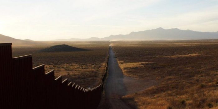 Broken Land (dir. Luc Peter and Stéphanie Barbey, 2015)